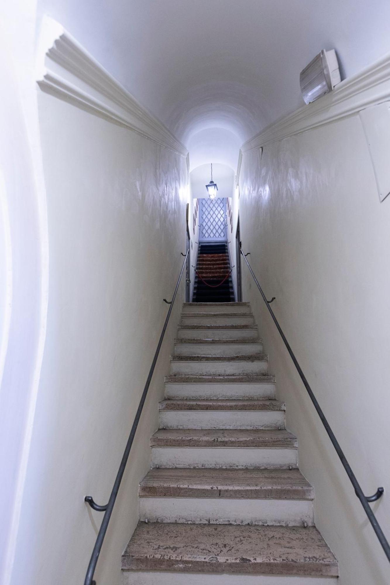Apartamento Barberini Close To Fontana Di Trevi Roma
